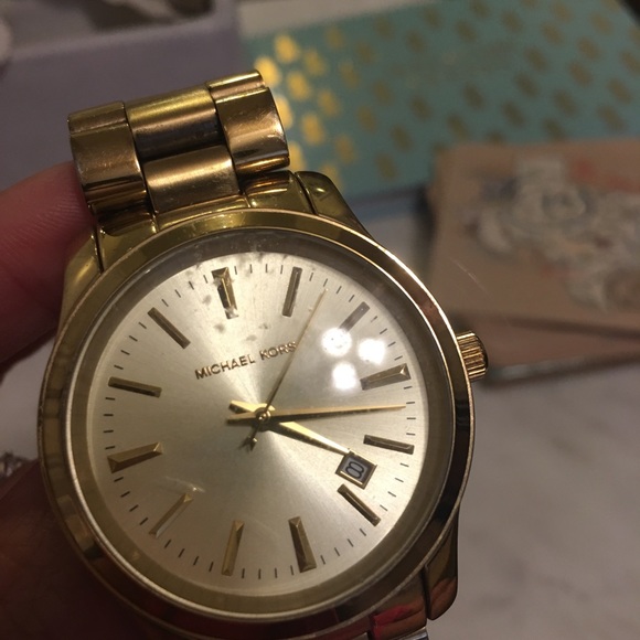 Michael kors gold watch - Picture 3 of 6